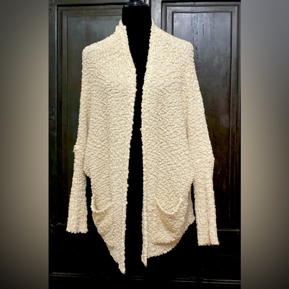 Umgee Sweaters - Umgee Cream SHERPA Cardigan - size Medium